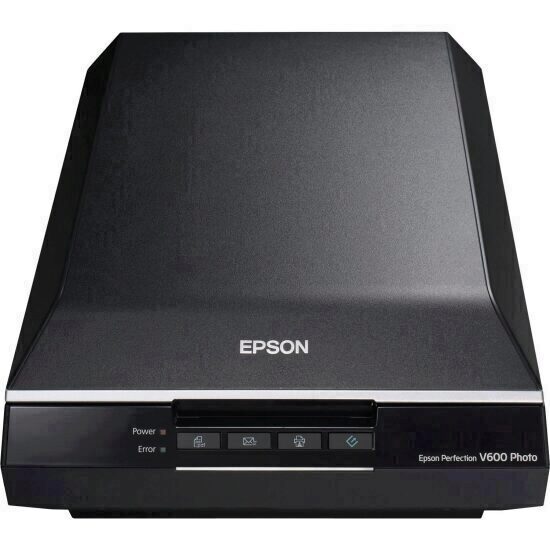 Scanner Epson Perfection V600 Photo, dimensiune A4, tip flatbed, viteza scanare: 25 s/pagina color 600dpi, 11s/pagina alb-negru, rezolutie optica 6400x9600dpi, senzor CCD, scanare film foto, software : ABBYY FineReader Sprint 8.0 (MacOS), ABBYY FineReader